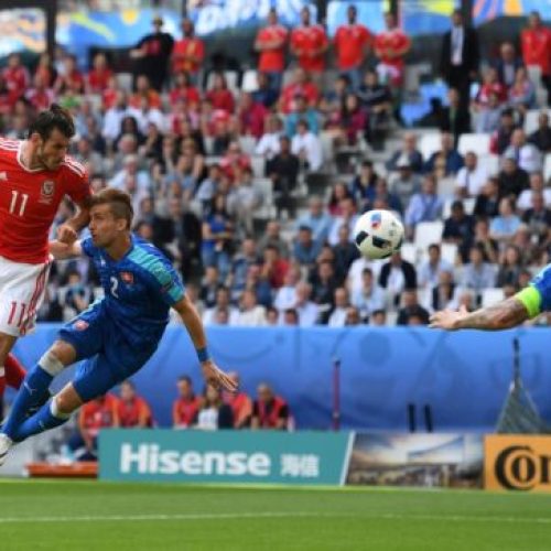 Bale inspires Wales win