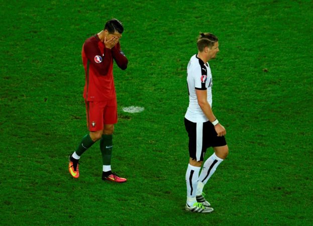 You are currently viewing Ronaldo misses penalty, Portugal held