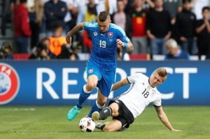 Read more about the article Germany power past Slovakia