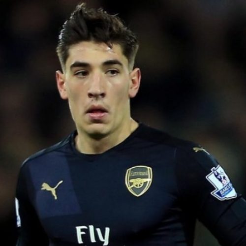 Bellerin signs new Arsenal deal