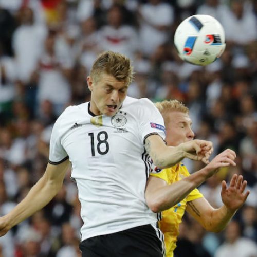 Germany seek momentum, top spot