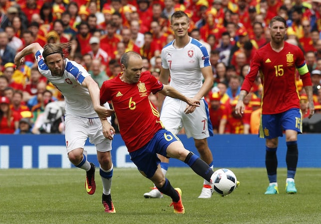 You are currently viewing Spain, Croatia battle for top spot