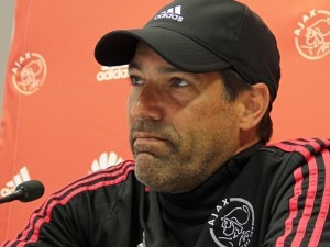 Read more about the article De Sa vacates Ajax post