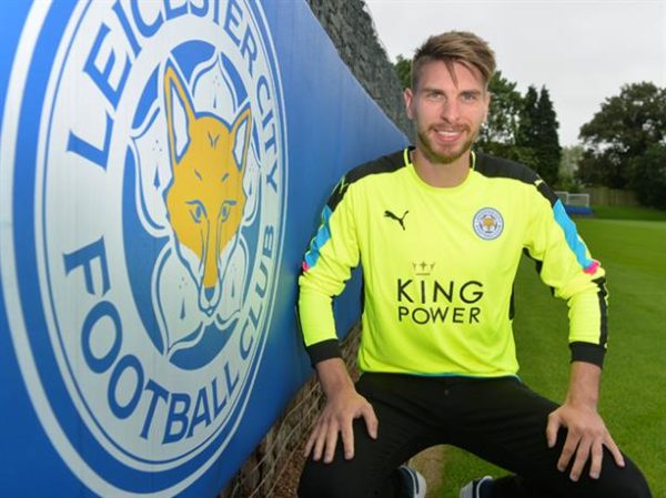 You are currently viewing Leicester sign Hannover’s Zieler