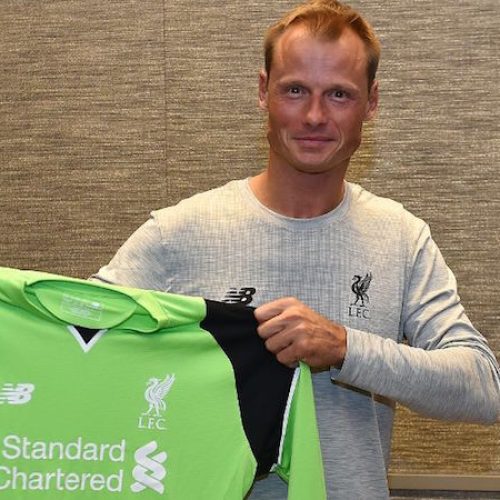 Liverpool complete Manninger deal