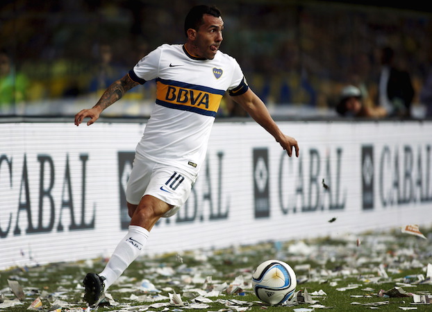 You are currently viewing Argentina forward Tevez announces retirement