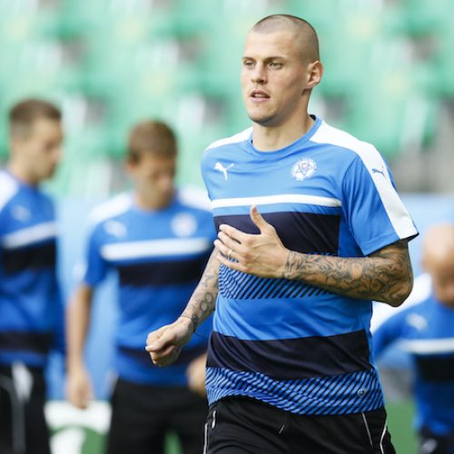 Skrtel leaves Reds for Fenerbahce