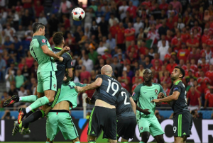Read more about the article Ronaldo, Nani send Portugal through