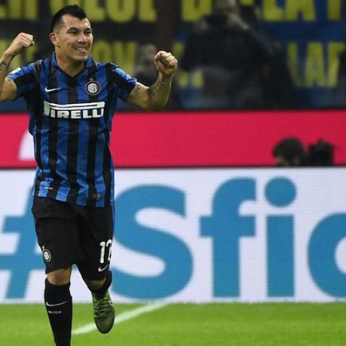 Liverpool to bid €15m for Medel