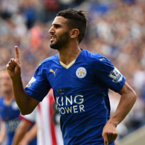 Mahrez signs new Leicester deal