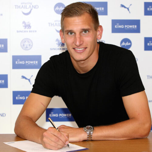 Albrighton commits future to Leicester