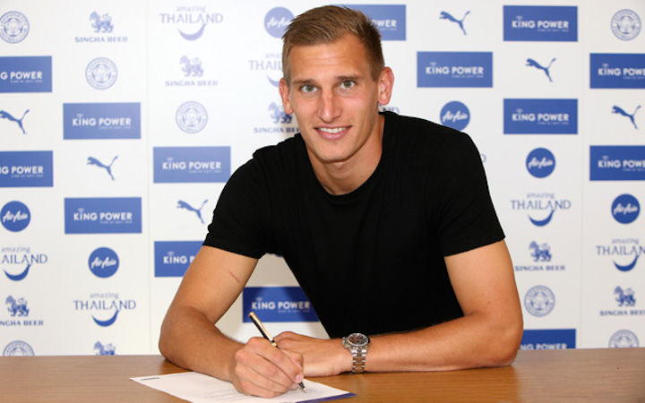 You are currently viewing Albrighton commits future to Leicester