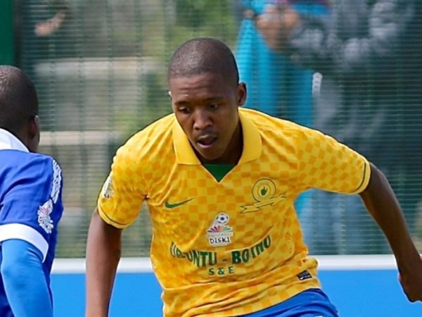 You are currently viewing Mokoena completes move to Ajax