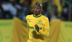 Read more about the article Billiat shines as Sundowns win again