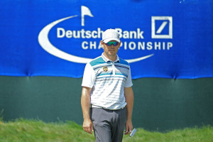 Read more about the article Oosthuizen soars into contention