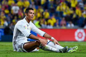Read more about the article Ronaldo was ‘butchered and battered’ – Neville