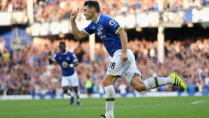 Read more about the article Barry stars as Toffees cruise