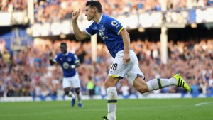 Read more about the article Barry stars as Toffees cruise