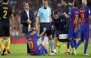 Read more about the article Messi injured as Atletico hold Barca