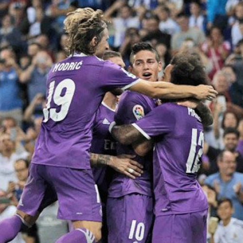 Real break club record, Barca rebound in style