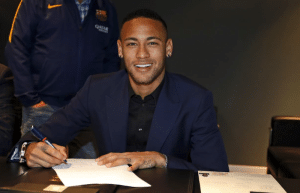 Read more about the article Neymar signs new Barca deal