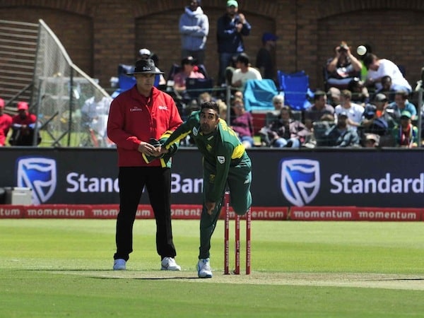 You are currently viewing Uncapped spin duo named for Proteas tour squad