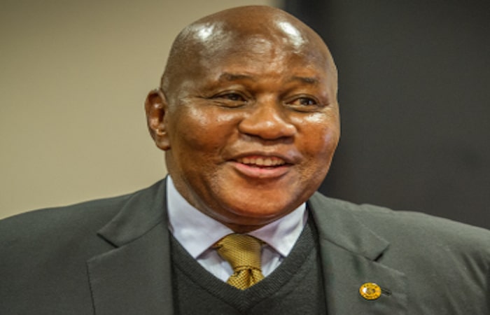 You are currently viewing Motaung congratulates Sundowns’ achievement