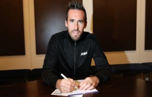 Read more about the article Fuchs signs new Leicester deal