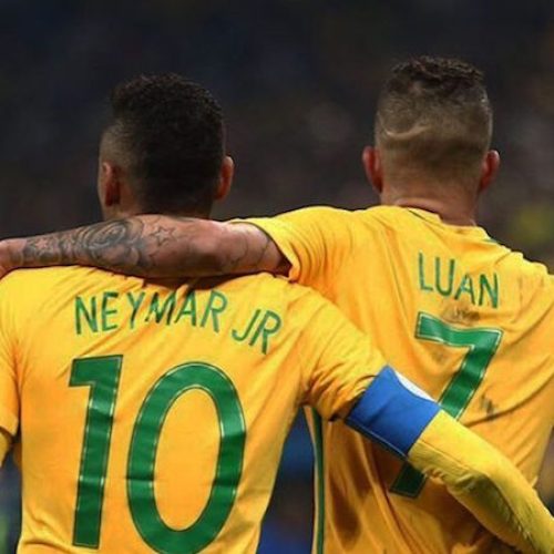 Neymar nets 300th career goal