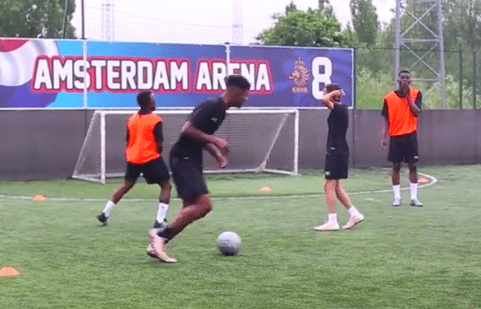 You are currently viewing Chelsea teen pulls off outrageous nutmeg