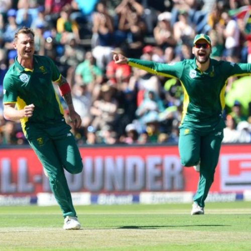 Faf century helps Proteas thump Aussies