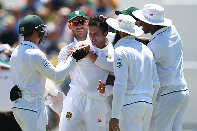 You are currently viewing Weakened Proteas attack up their game as Australia collapse