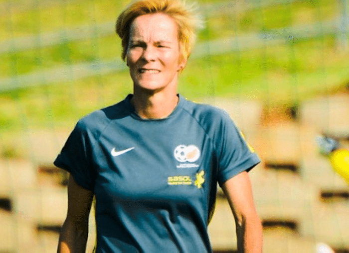 Pauw nominated for best Fifa women's coach award - SportsClub