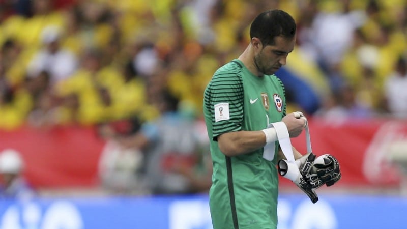 You are currently viewing Bravo injured during Chile draw