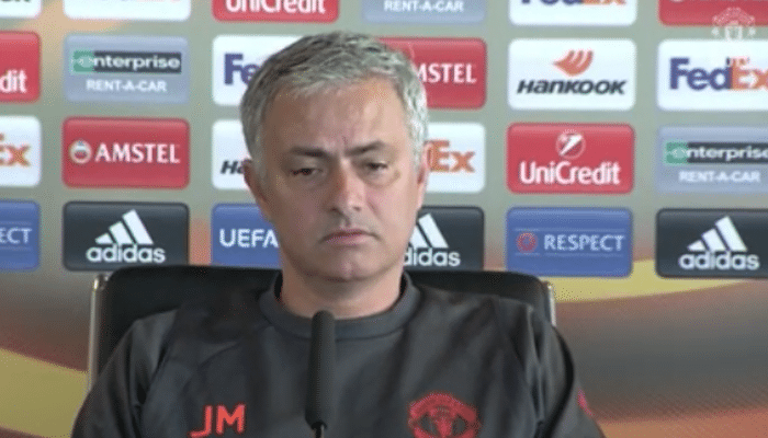 You are currently viewing Mourinho explains Messi rumour
