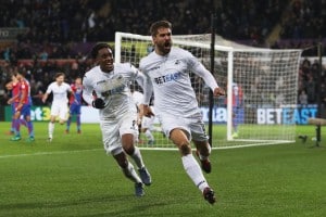 Read more about the article Swans win 9-goal thriller