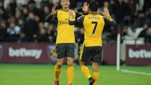 Read more about the article Arsenal cruise past West Ham