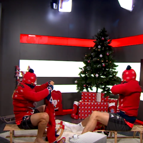 Rafinha, Martinez take on Xmas sweater challenge