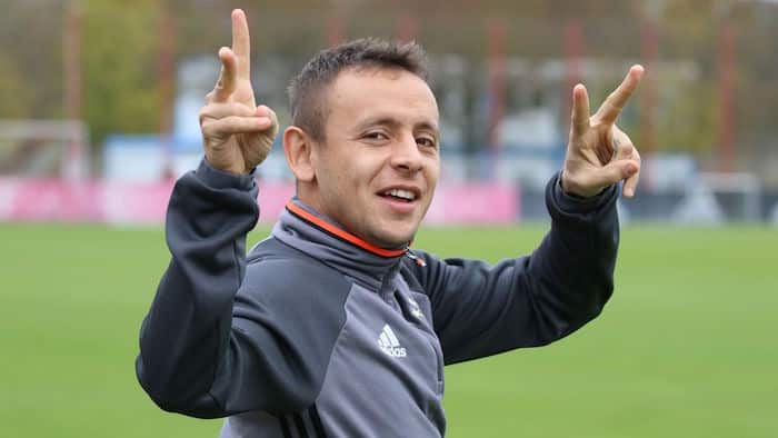 You are currently viewing Bayern extend Rafinha deal