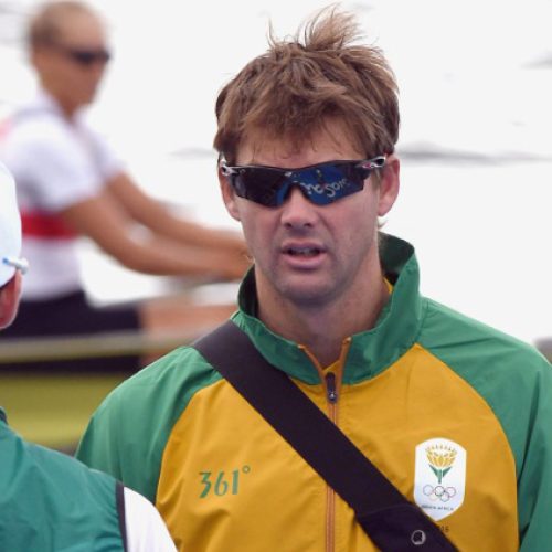 Olympic rowers praise coach Barrow after top award