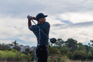 Read more about the article Tiger signs with TaylorMade