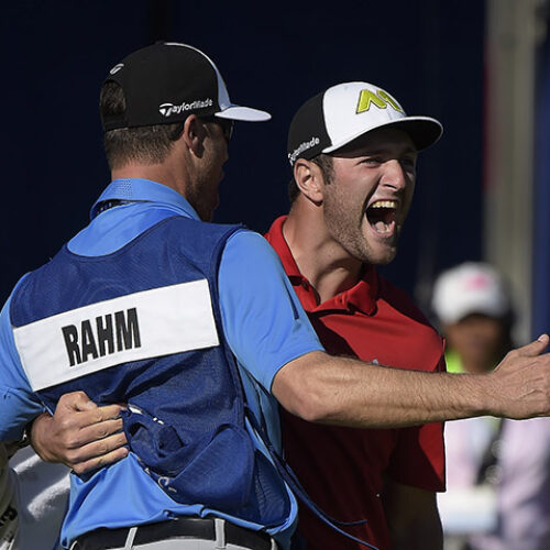 Rahm roars at Torrey Pines