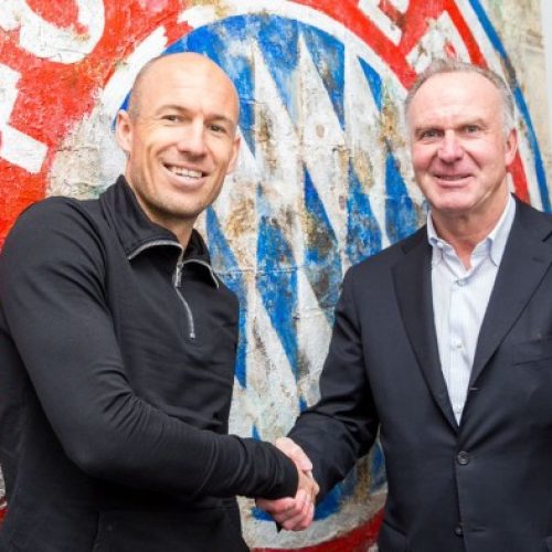 Robben sign new Bayern deal