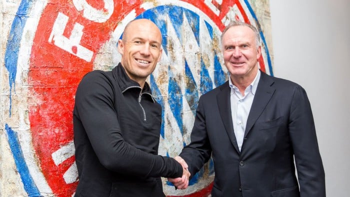 You are currently viewing Robben sign new Bayern deal
