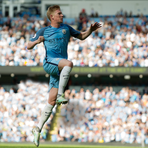 De Bruyne shines as Man City run riot