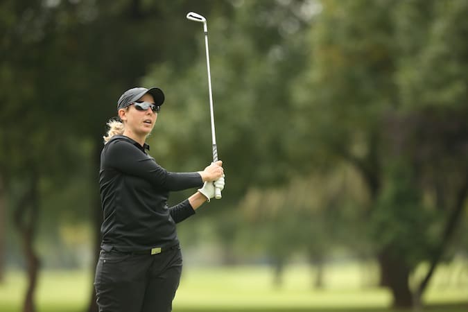 You are currently viewing Buhai’s birdie gives her the lead at Sunshine Tour Classic