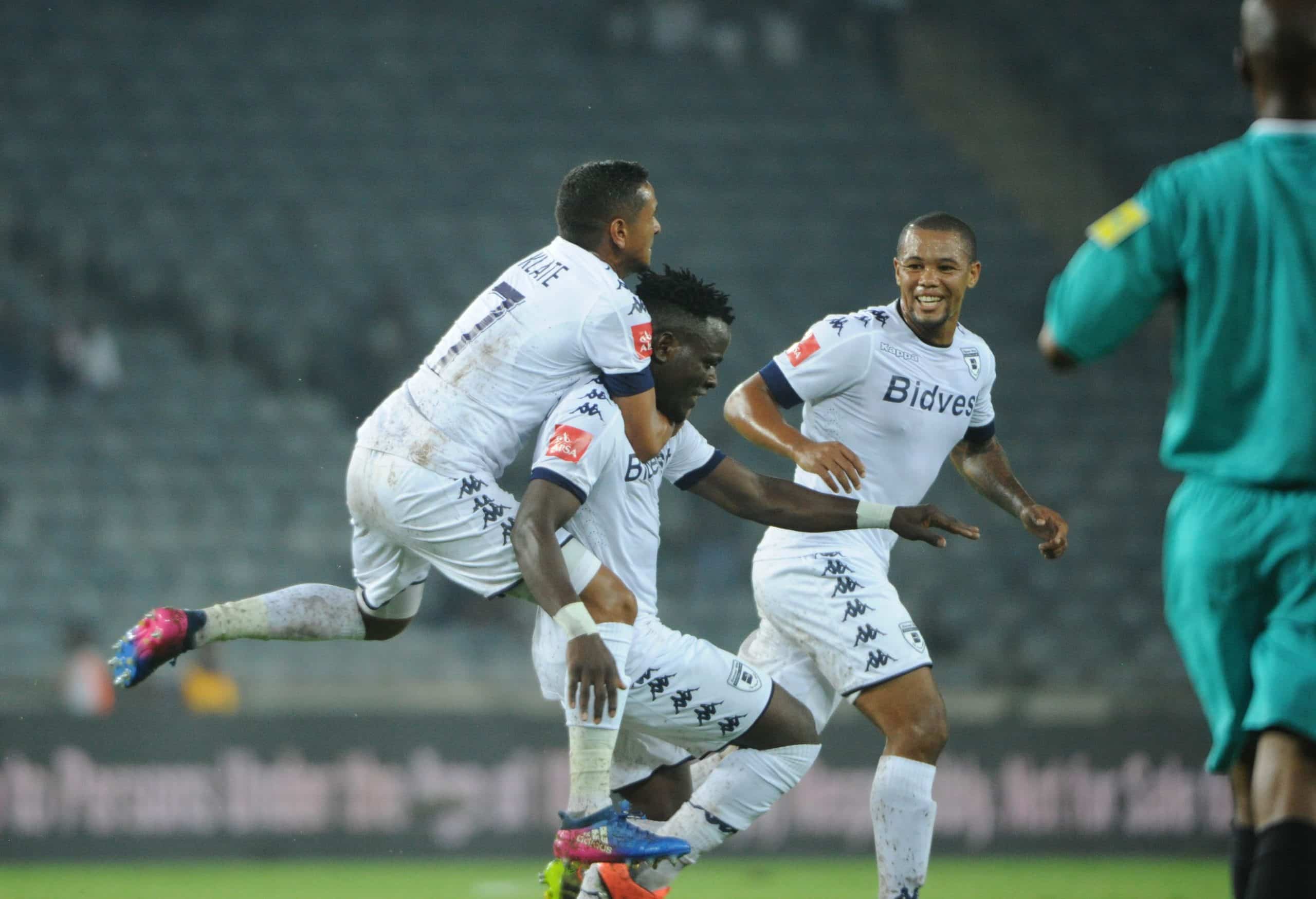 You are currently viewing 10-man Wits advance to MTN8 semi