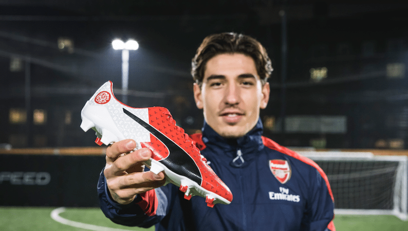 Puma arsenal hotsell boots