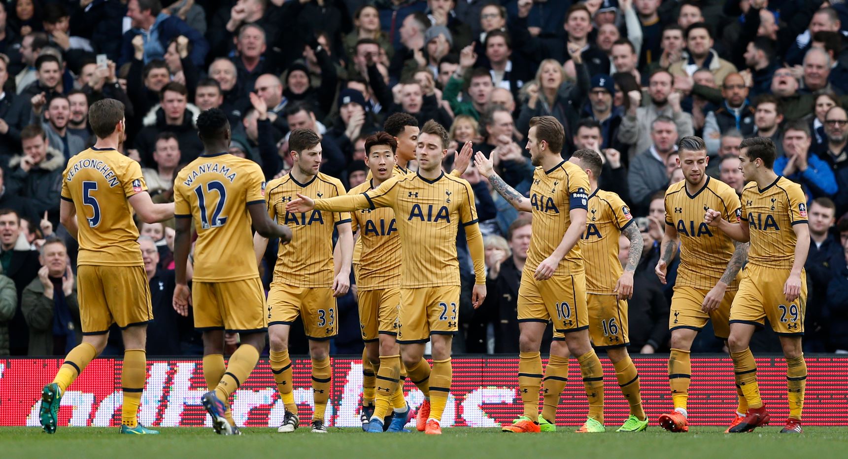 You are currently viewing Kane’s hat-trick sees Fulham exit