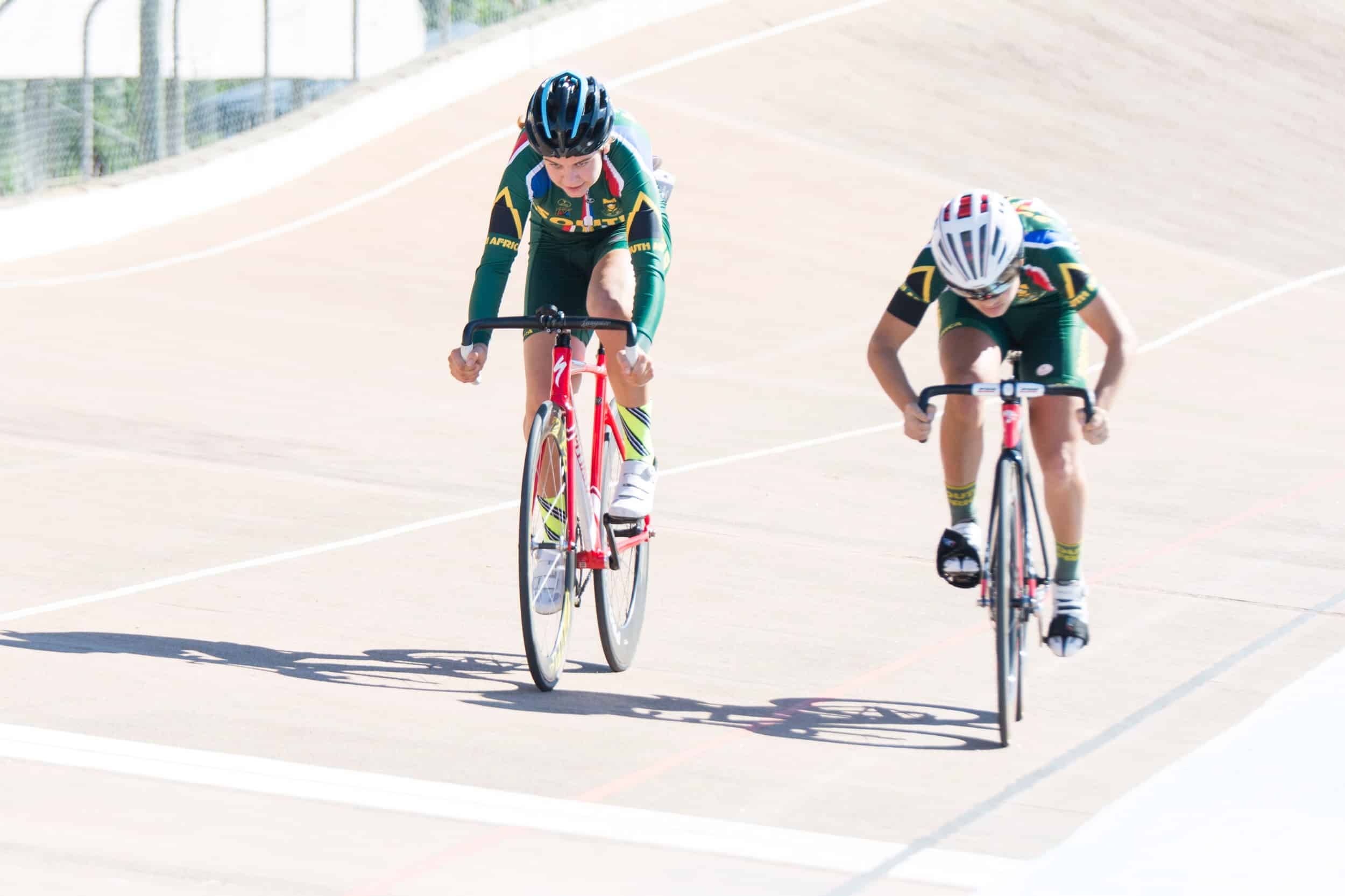 You are currently viewing Continental track riders honour fallen colleague in Durban